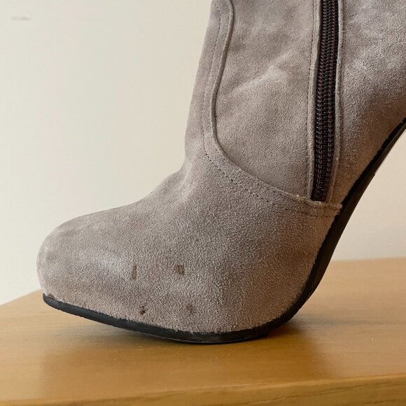 SNG Suede Ankle Boots - Picture 11 of 15